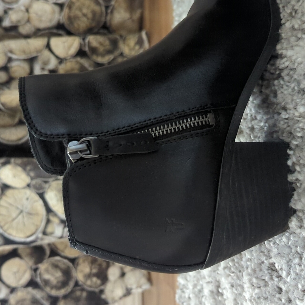 Frye Black Ankle Boots - Picture 2 of 6